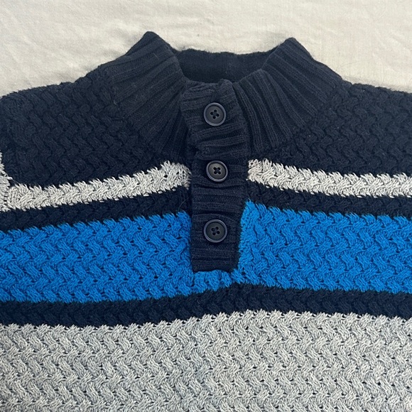 Gymboree - Blue and Gray Crewneck Sweater - Picture 3 of 4